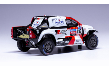 TOYOTA Hilux Pick-up Gr Dkr Team Gazoo Racing №217 5th Rally Dakar (2023) Henk Lategan - Brett Cummings, White Red
