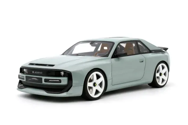 E-legend EL1 (2021), celeste