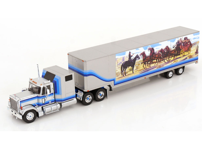 GMC General towing vehicle with Trailer (1980), silver blue