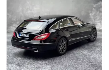 MERCEDES-BENZ CLS Shooting Brake (2011), black