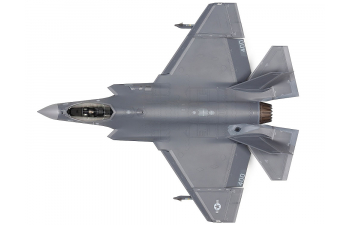 Сборная модель F-35C Lightning II