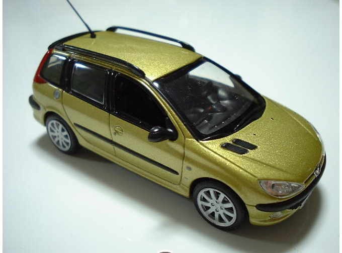 PEUGEOT 206 SW S16, jaune persepolis