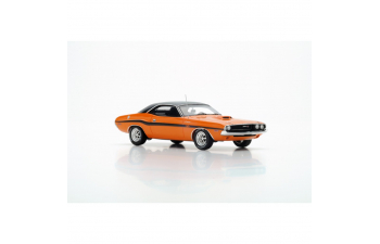 DODGE Challenger 426 Hemi (1970), orange / black