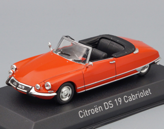 CITROËN DS19 Cabriolet 1965, corail red
