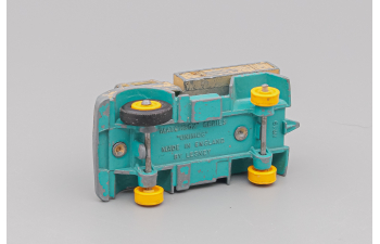 MERCEDES-BENZ Unimog, Tan