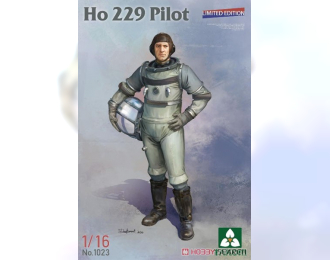 Сборная модель Фигурка немецкого пилота Horter Ho-229