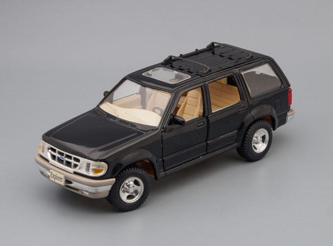 FORD Explorer '95, black