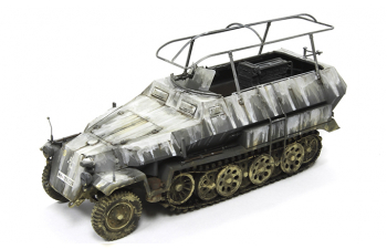 Сборная модель Sd. Kfz. 251/3 Ausf. C (commander Vehicle)