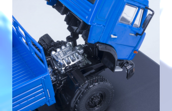 Камский грузовик 43118 6х6 бортовой, синий