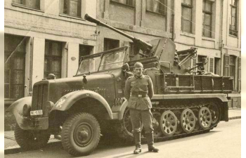 Сборная модель SdKfz.6/2 3.7cm Flak 36 auf Fahrgestell mZgKw 5t