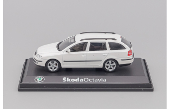 SKODA Octavia II Combi (2004), white