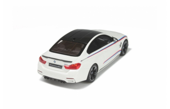 BMW M4 Pack Performance, L.e. 1500 pcs. (alpine white)