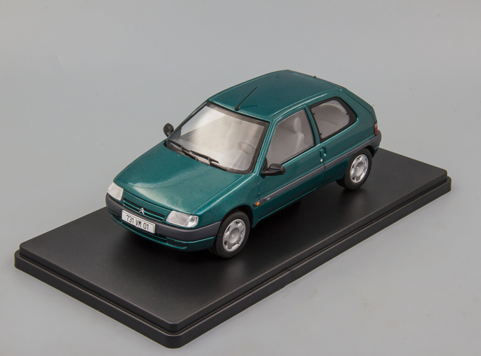 CITROEN Saxo (1999), green