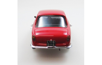 ОСКА 1600 GT купе производства Фиссоре (1961), красный