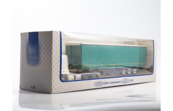 Камский грузовик 65206 с полуприцепом НЕФАЗ-93352, белый / зеленый