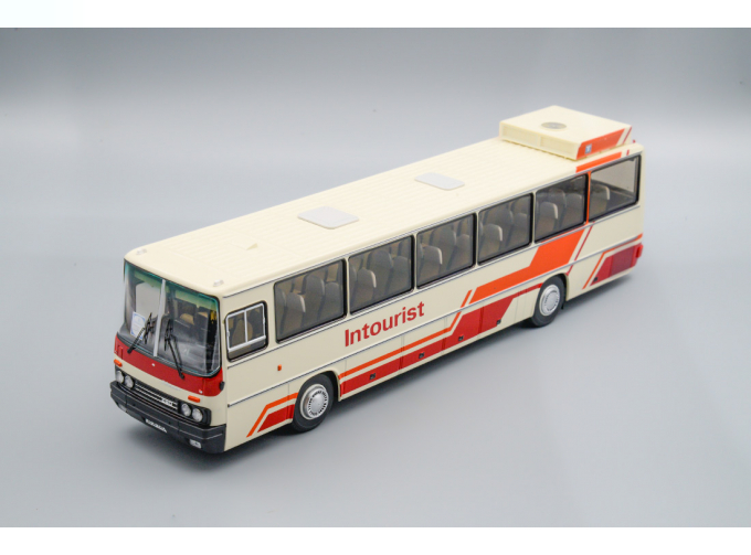 IKARUS-250.70 "Intourist", земляничный