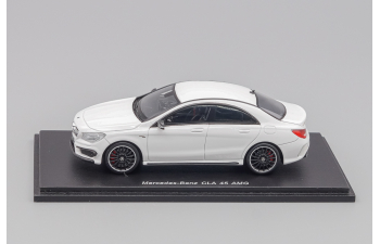 MERCEDES-BENZ CLA 45 AMG (2014), white