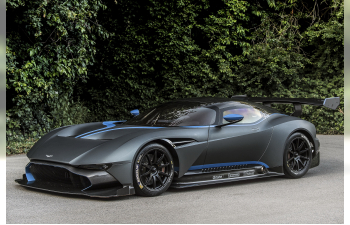 ASTON MARTIN VULCAN, зелёный