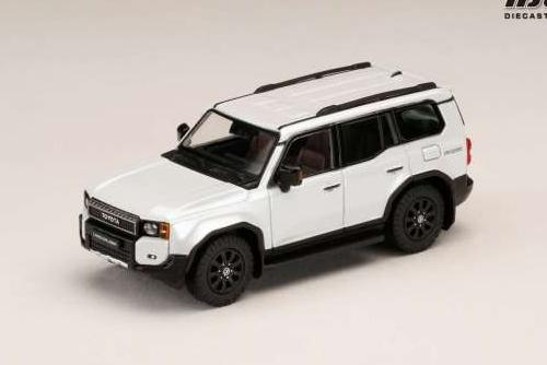 TOYOTA Land Cruiser 1st Edition (LHD), platinum white pearl mica
