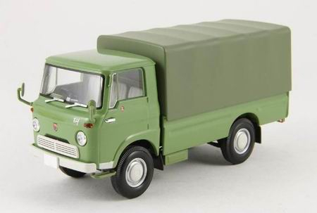 ISUZU Elf Low-Down, green