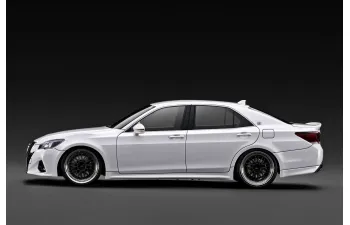 TOYOTA Crown Athlete S (GRS214), pearl white