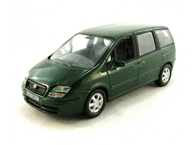 FIAT Ulysse (2002), темно-зеленый