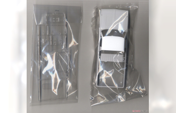 Сборная модель Datsun Sunny Truck Long Body Deluxe Nissan Service Car