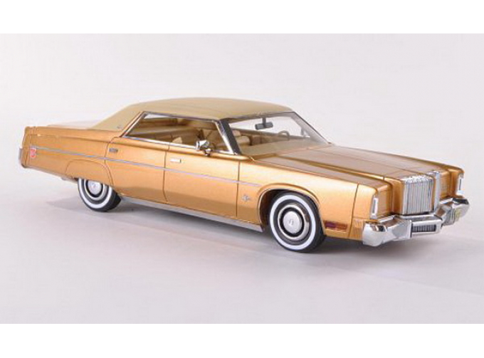 CHRYSLER Imperial 4-Door Hardtop Sedan 1975, metallic gold / mattbeige