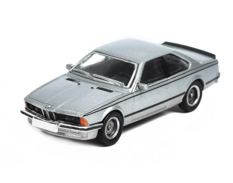 BMW 635 CSi (1977), silver