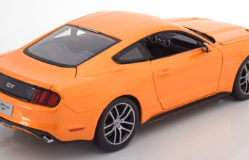 FORD Mustang GT Coupe 5.0 (2015), orange