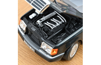 MERCEDES-BENZ 300D (S124) T-Modell (1990), Black Metallic