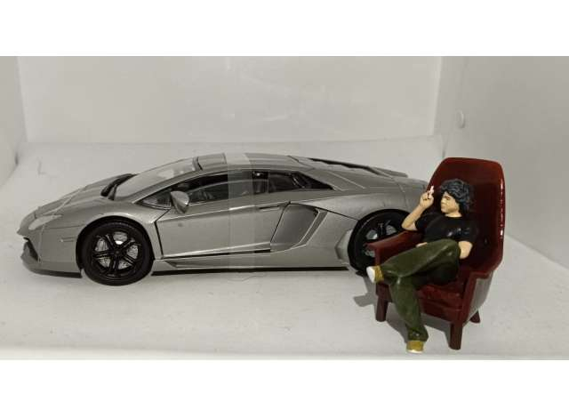 Фигурка Akira Seated figure