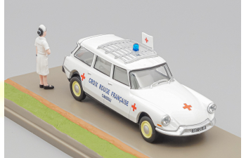 CITROEN ID19 Break Ambulance "Croix Rouge Francaise" (1967), white