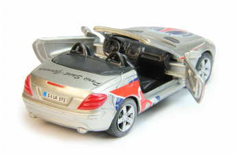 MERCEDES-BENZ SLK FC "Paris Saint-Germain (1970)", silver