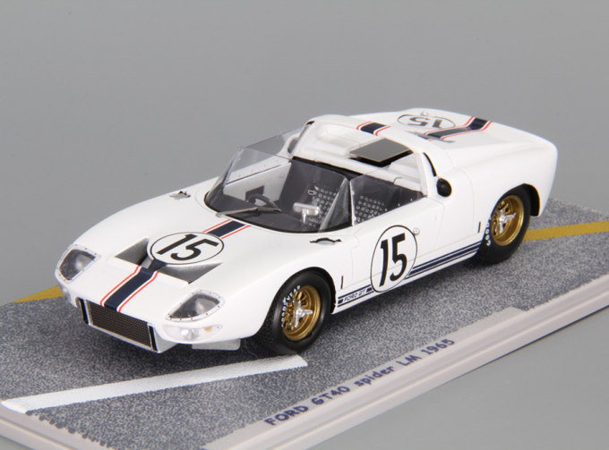 FORD GT40 #15 LM 65 (1965), white