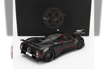 PAGANI Zonda F (2005), Black Gloss Carbon