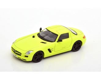 MERCEDES-BENZ SLS AMG Coupe light yellow