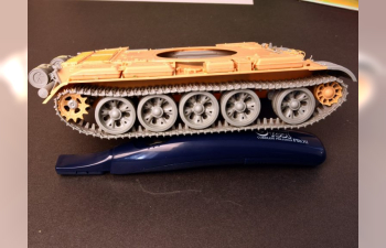 Сборная модель Аксессуары Т-54/Т-55/Т-62 OMSh INDIVIDUAL TRACK LINKS SET. LATE TYPE