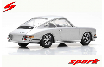 Porsche 911 2.4 1973 silver