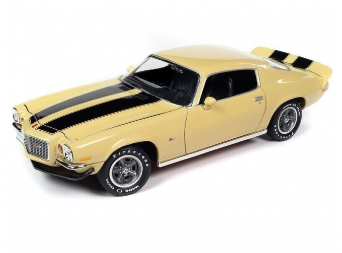 CHEVROLET Camaro RS/Z28 (1972), light yellow / black