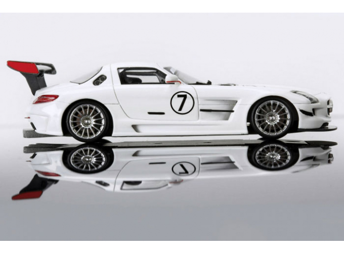 MERCEDES-BENZ SLS AMG GT3 #7, white