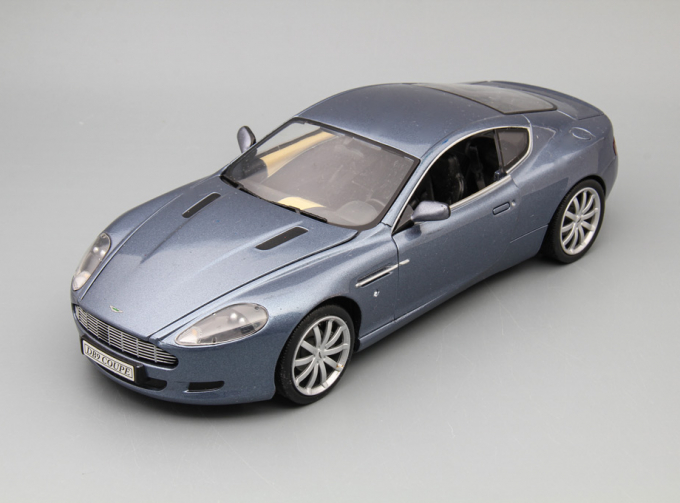 ASTON MARTIN DB9, blue metallic