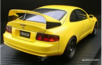 TOYOTA Celica GT-FOUR (ST205), yellow