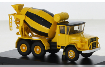 AEC 690 Cement Mixer (1973), yellow