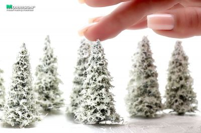 Реалистичные зимние ели для макетов и диорам