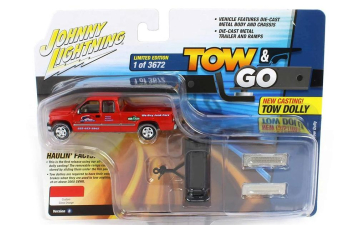 CHEVROLET Silverado красный с прицепом Tow Dolly (2002)