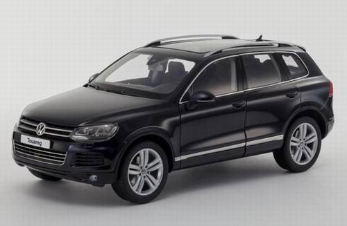 VOLKSWAGEN Touareg Deep black Pearl Effect V6 FSI, black