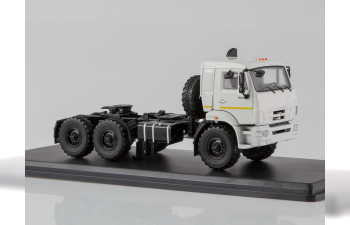 Камский грузовик 44108 седельный тягач, белый