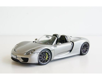 PORSCHE 918 Spyder (2013), silver metallic