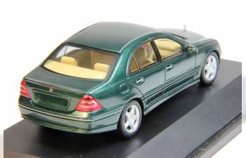 MERCEDES-BENZ C-Klasse Avantgard, green metallic